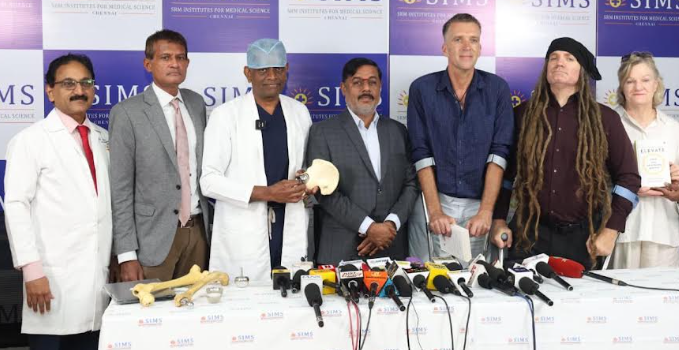 SIMS Hospital Performs Asia’s First New-Generation Bone-Sparing Hip Procedure on International Patients