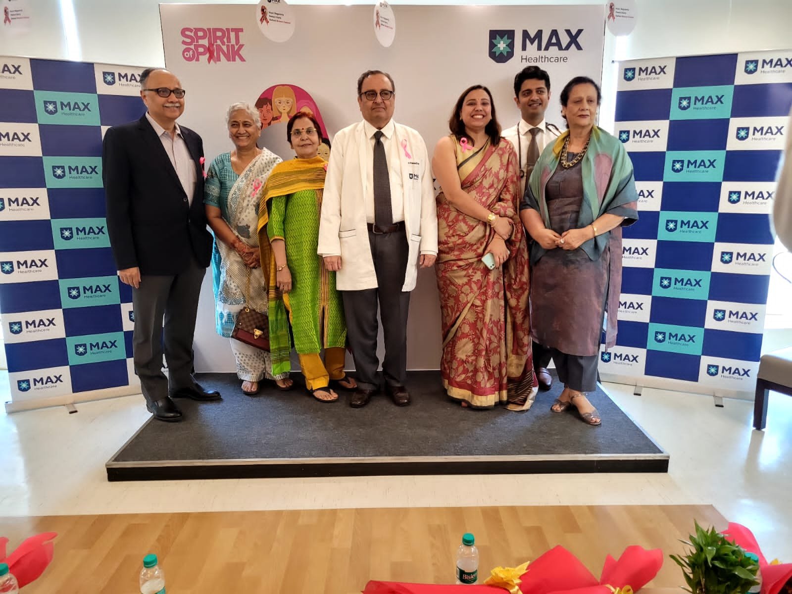 Max Institute of Cancer Care, Lajpat Nagar celebrates long-term breast cancer survivors during World Breast Cancer Awareness month