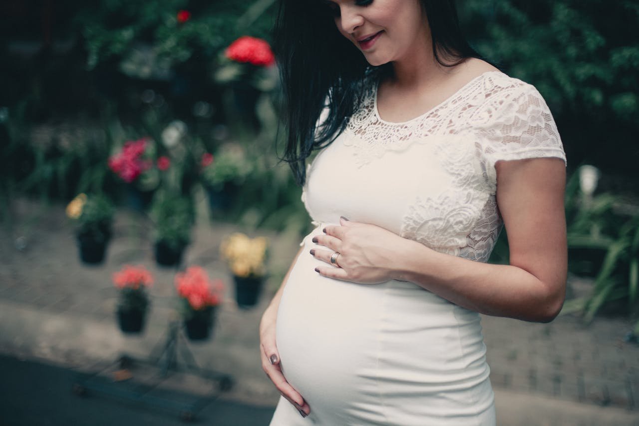 Maternal Health: Essential Nutrients & Healthy Pregnancy