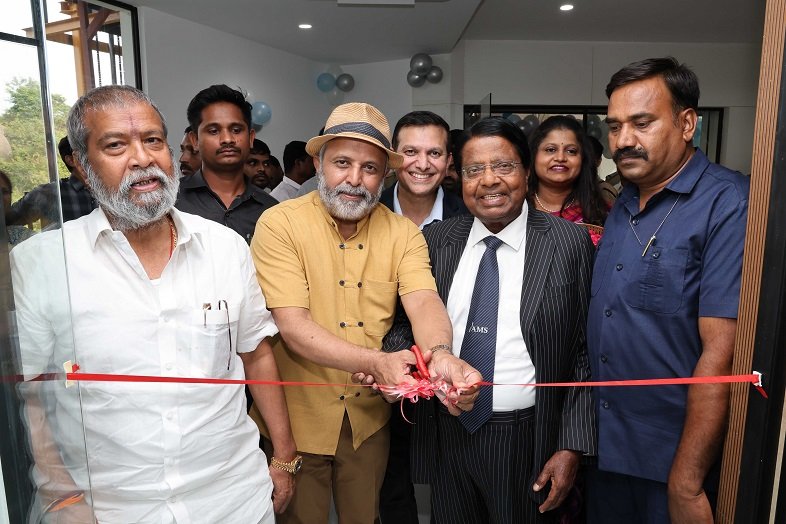 Dr. Gowds Dental Hospital Opens in Puppalaguda in Hyderabad (1)